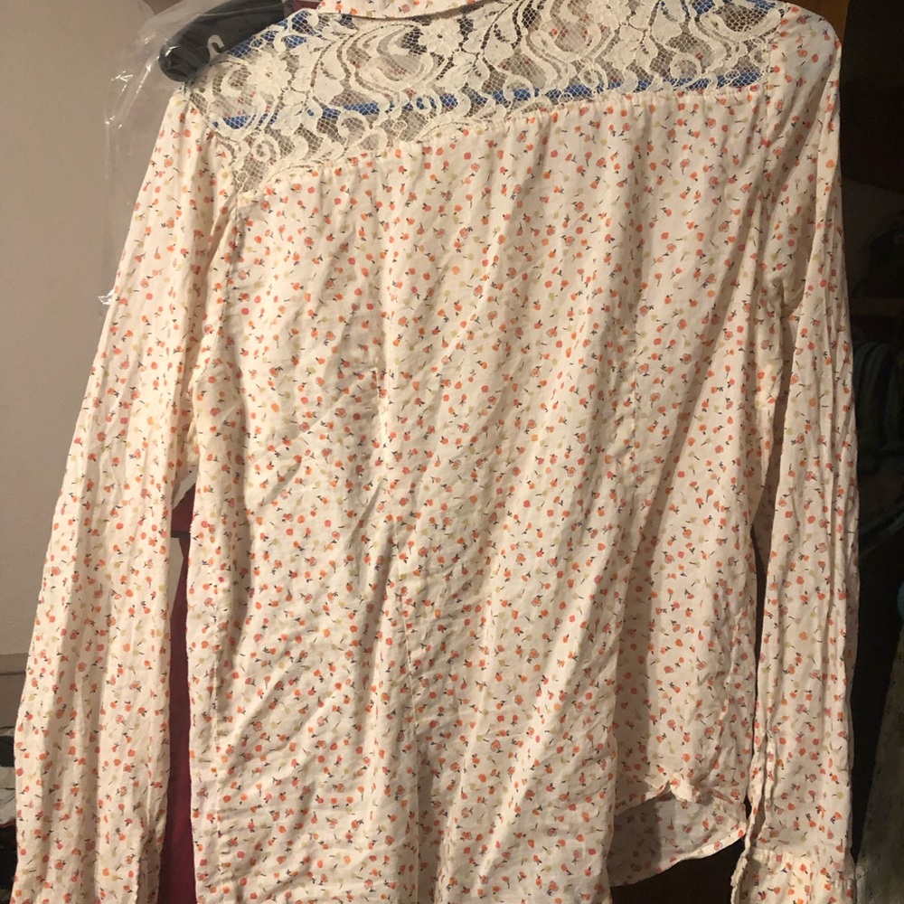 Lauren Conrad long sleeve button up